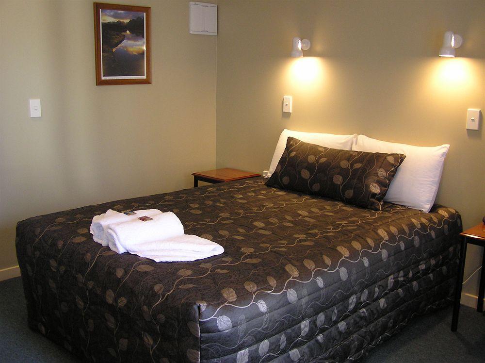 Bella Vista Motel Te Anau Dış mekan fotoğraf