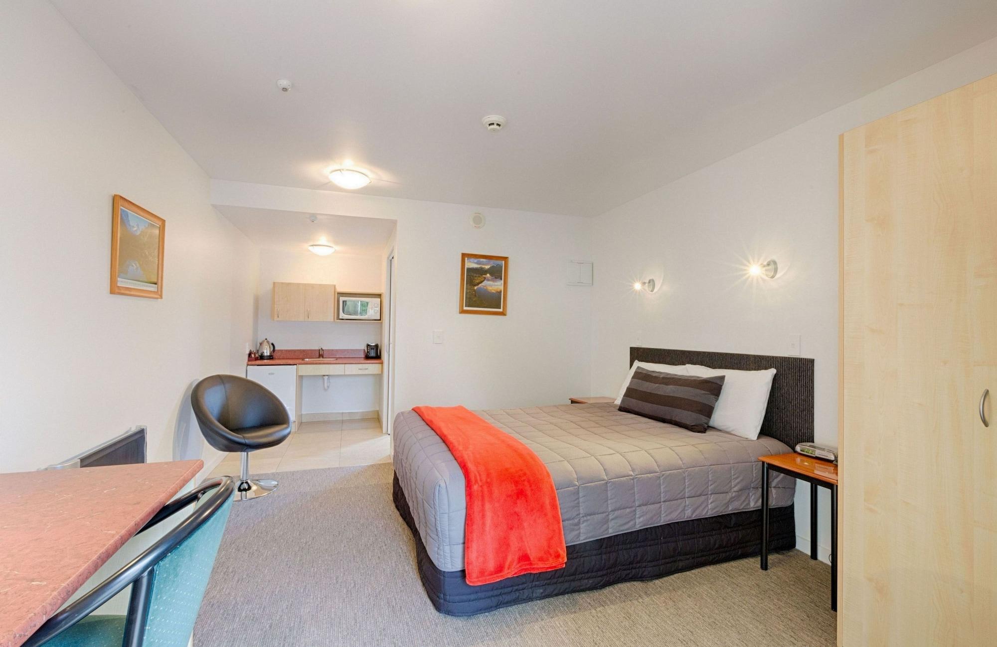 Bella Vista Motel Te Anau Dış mekan fotoğraf