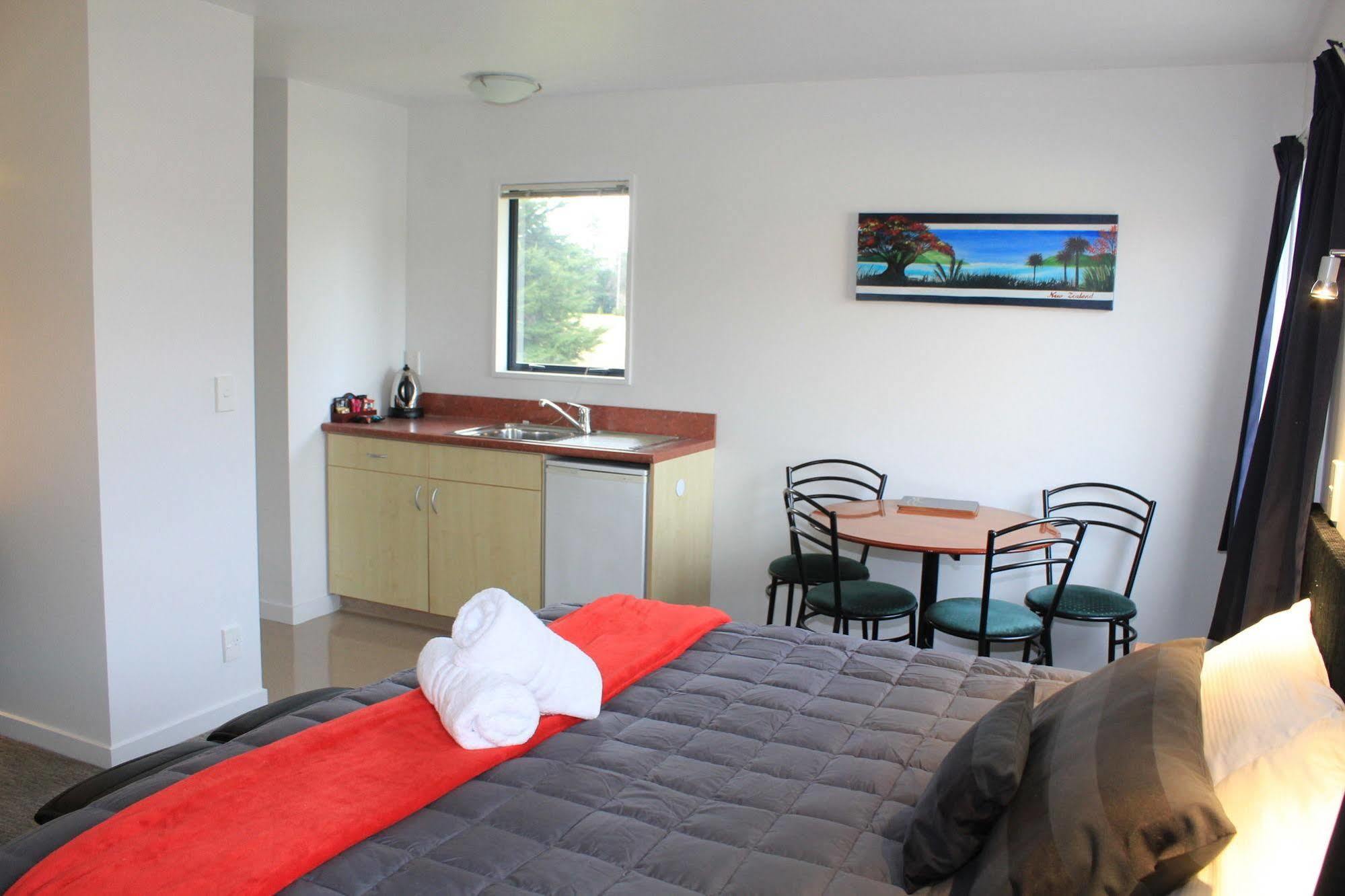 Bella Vista Motel Te Anau Dış mekan fotoğraf