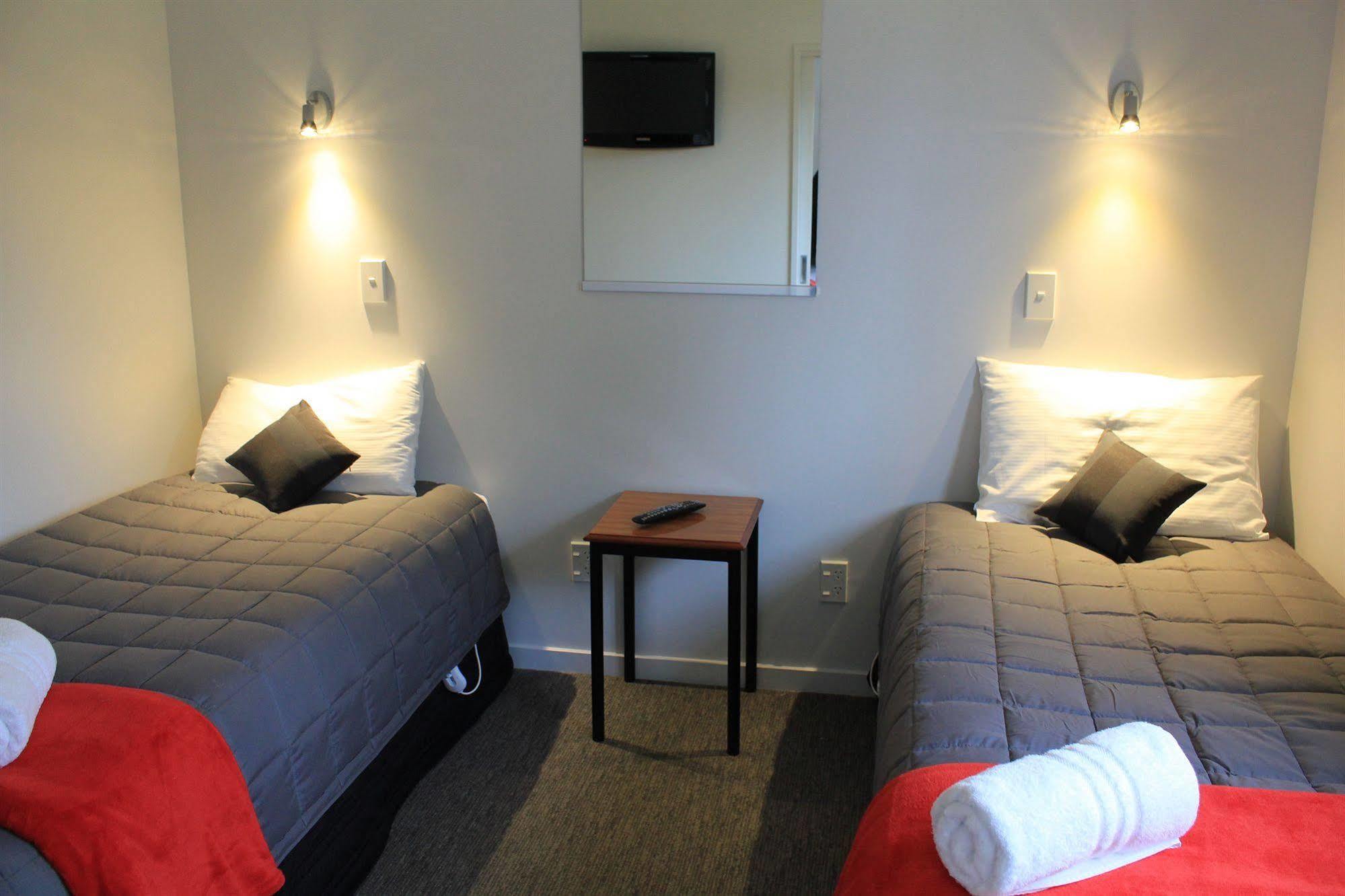Bella Vista Motel Te Anau Dış mekan fotoğraf
